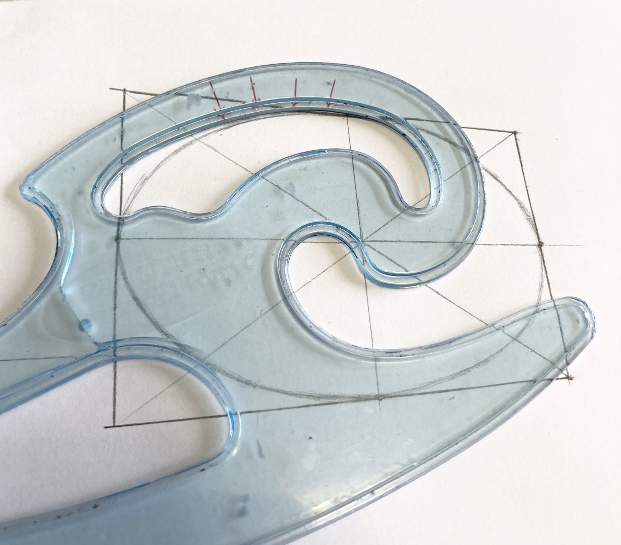 Best way to seal envelopes for professional and personal uses